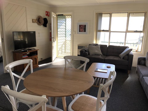 BINALONG BEACH COTTAGE Beachfront At Bay Of Fires Next To Restaurant - Holiday Sunshine Coast 5