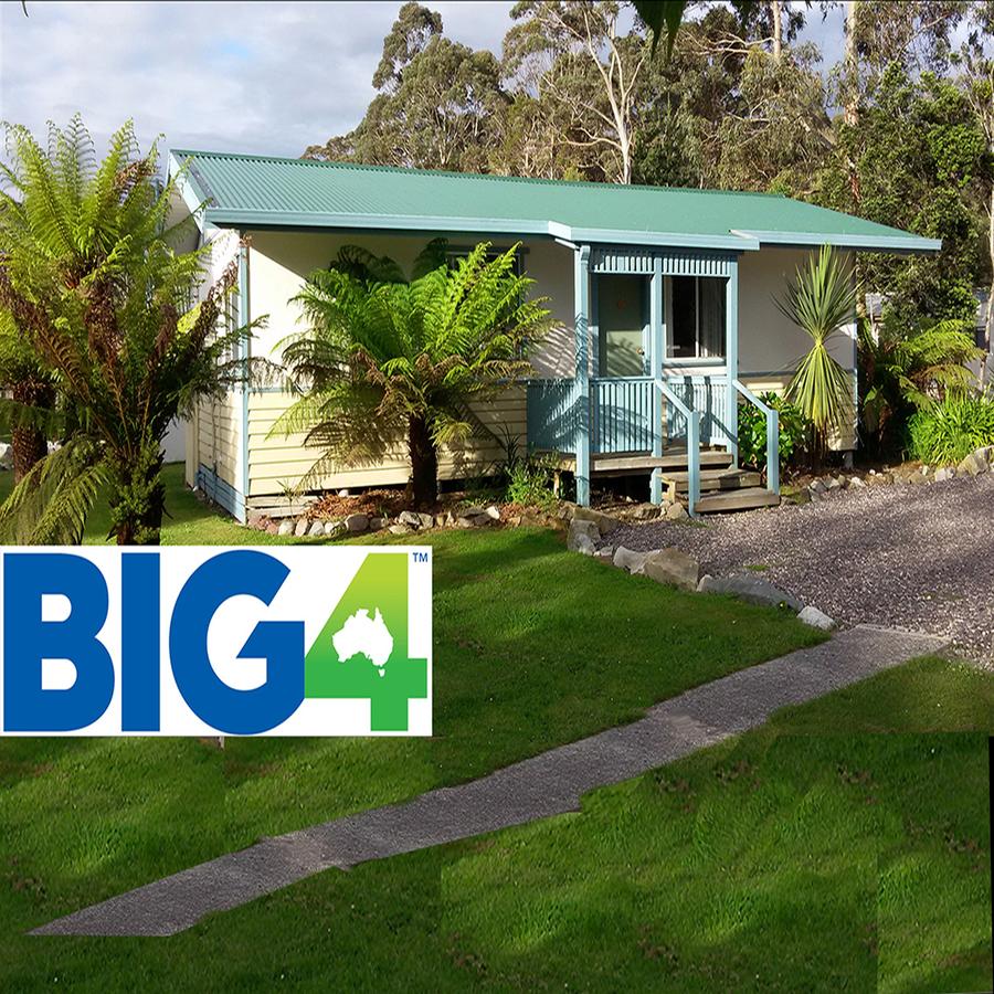 Strahan TAS Holiday Sunshine Coast