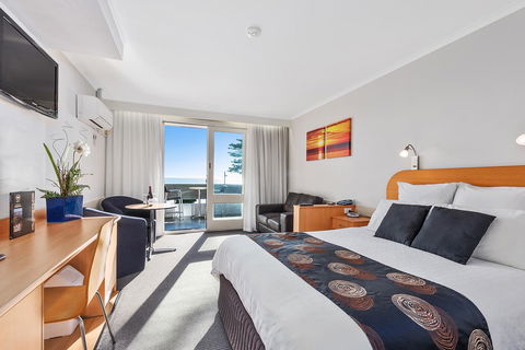 Beachfront Voyager Motor Inn - Holiday Sunshine Coast 8