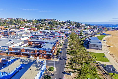 Beachfront Voyager Motor Inn - Holiday Sunshine Coast 9