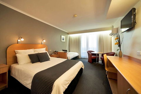 Beachfront Voyager Motor Inn - Holiday Sunshine Coast 1