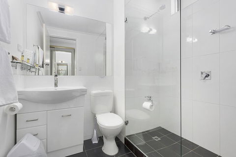 Beachfront Voyager Motor Inn - Holiday Sunshine Coast 11