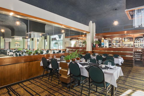 Beachfront Voyager Motor Inn - Holiday Sunshine Coast 3