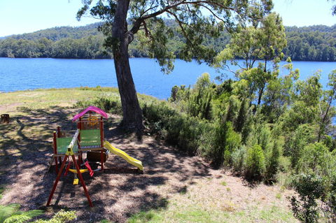 Tullah Lakeside Lodge - Sunshine Coast Tourism 30