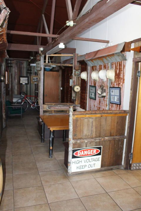 Tullah Lakeside Lodge - Sunshine Coast Tourism 11