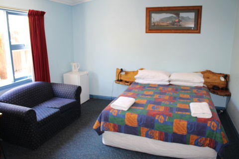 Tullah Lakeside Lodge - Sunshine Coast Tourism 10