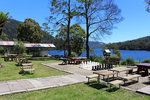 Tullah Lakeside Lodge - Sunshine Coast Tourism 33