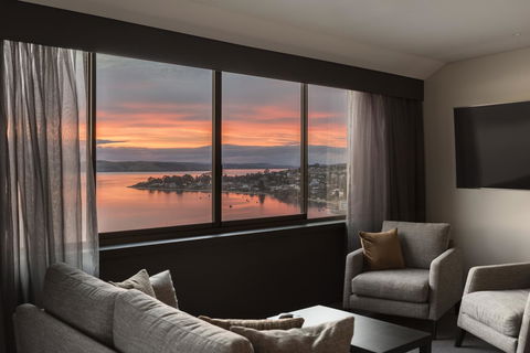 Wrest Point - Sunshine Coast Tourism 7