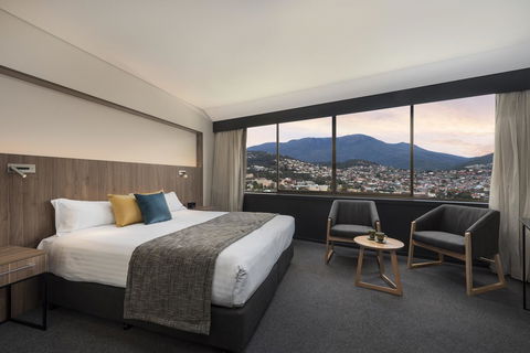 Wrest Point - Sunshine Coast Tourism 19