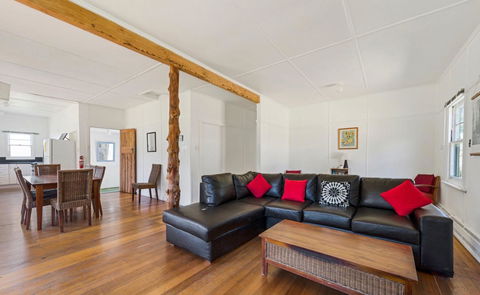 Giants Table And Cottages - Sunshine Coast Tourism 9