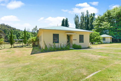 Giants Table And Cottages - Sunshine Coast Tourism 24