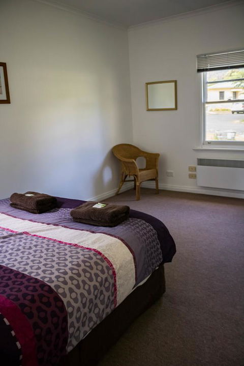 Giants Table And Cottages - Sunshine Coast Tourism 6