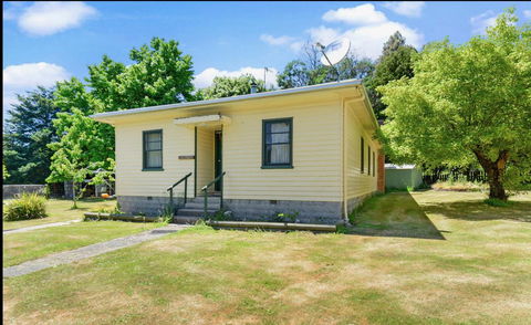 Giants Table And Cottages - Sunshine Coast Tourism 2