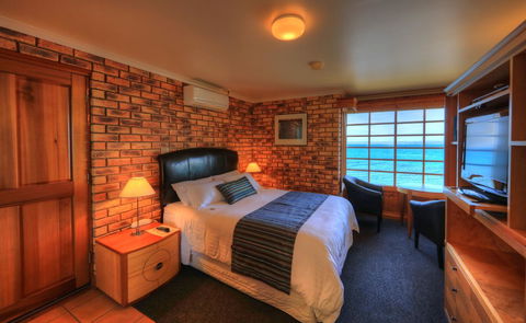 Stanley Village Waterfront Accommodation - Holiday Sunshine Coast 24
