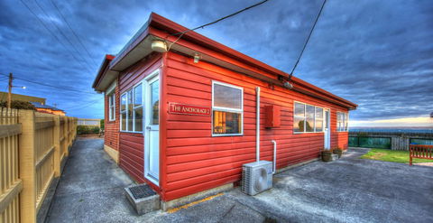 Stanley Village Waterfront Accommodation - Holiday Sunshine Coast 15