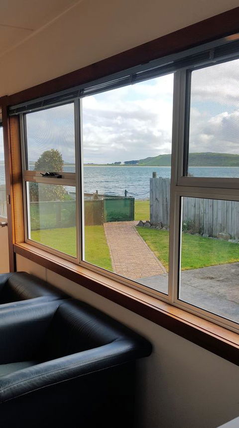 Stanley Village Waterfront Accommodation - Holiday Sunshine Coast 9