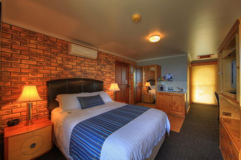 Stanley Village Waterfront Accommodation - Holiday Sunshine Coast 26