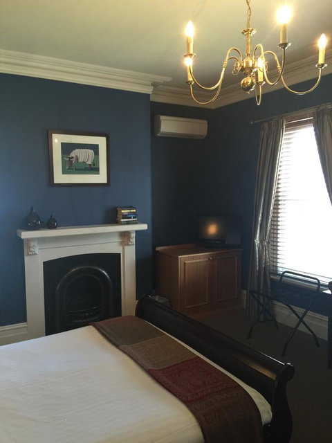 Clydesdale Manor - Sunshine Coast Tourism 16