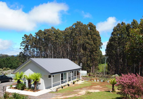 Erriba House - Holiday Sunshine Coast 0