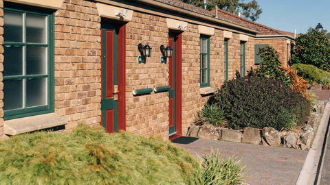 Country Club Villas - Sunshine Coast Tourism 10