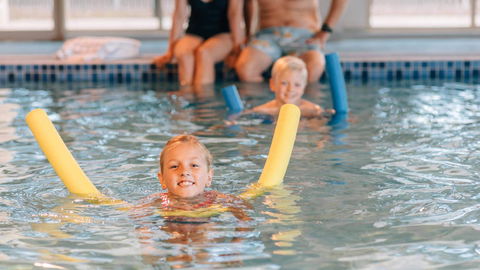 Country Club Villas - Sunshine Coast Tourism 13