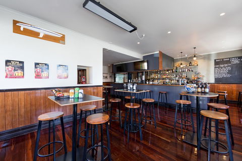 Customs House Hotel - Sunshine Coast Tourism 25