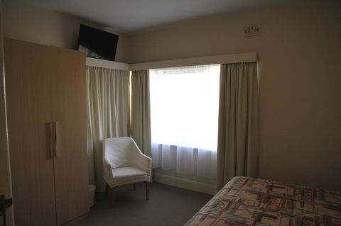 Barclay Motor Inn - Sunshine Coast Tourism 40