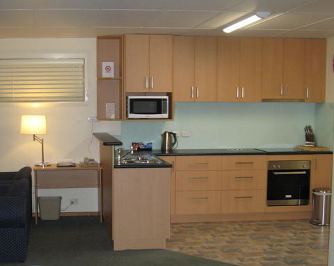 Barclay Motor Inn - Sunshine Coast Tourism 28