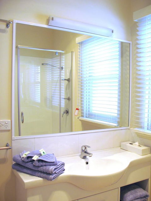 Barclay Motor Inn - Sunshine Coast Tourism 41