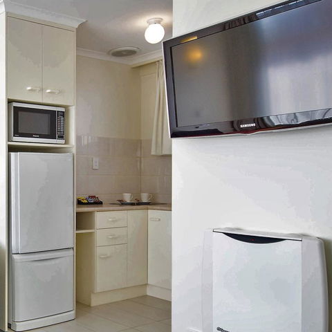 Barclay Motor Inn - Sunshine Coast Tourism 22