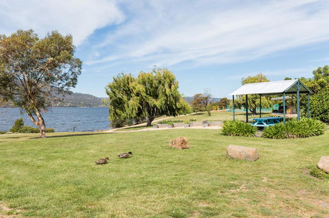 Riverfront Motel & Villas - Holiday Sunshine Coast 7