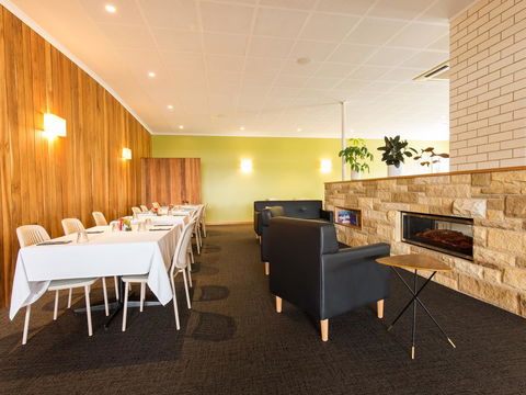 Riverfront Motel & Villas - Holiday Sunshine Coast 14