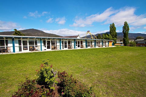 Riverfront Motel & Villas - Holiday Sunshine Coast 8