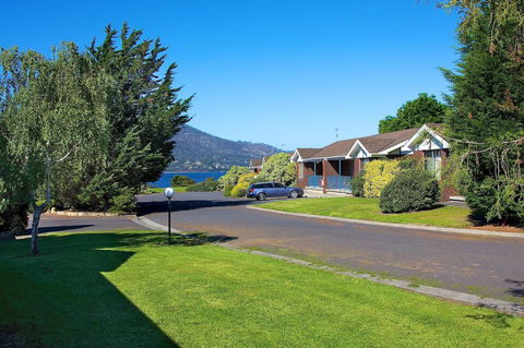 Riverfront Motel & Villas - Holiday Sunshine Coast 28