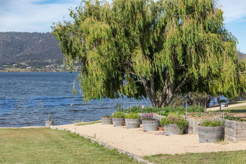 Riverfront Motel & Villas - Holiday Sunshine Coast 23