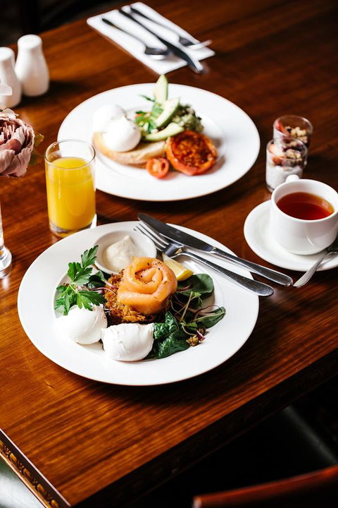 Hadley\'s Orient Hotel - Sunshine Coast Tourism 8