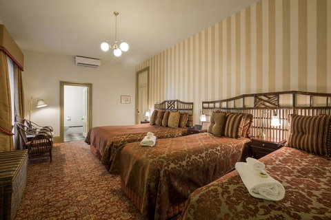 Hadley\'s Orient Hotel - Sunshine Coast Tourism 20
