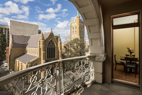 Hadley\'s Orient Hotel - Sunshine Coast Tourism 28