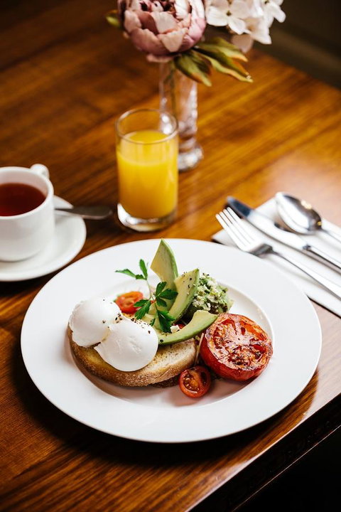 Hadley\'s Orient Hotel - Sunshine Coast Tourism 5