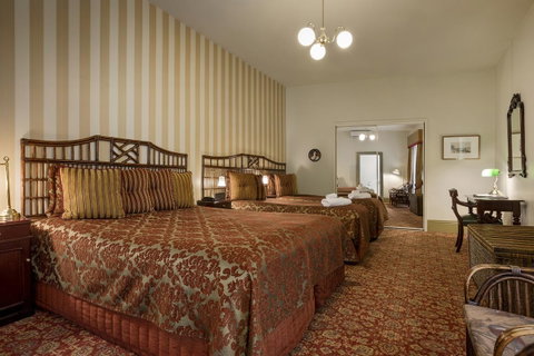 Hadley\'s Orient Hotel - Sunshine Coast Tourism 21