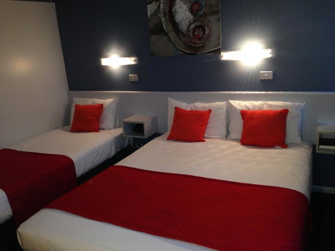Waterfront Lodge Motel - Sunshine Coast Tourism 37