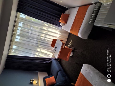 Waterfront Lodge Motel - Sunshine Coast Tourism 5