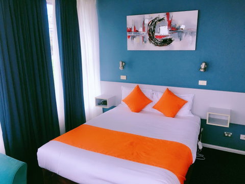 Waterfront Lodge Motel - Sunshine Coast Tourism 24
