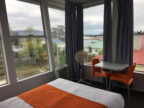 Waterfront Lodge Motel - Sunshine Coast Tourism 41