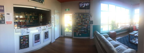 Waterfront Lodge Motel - Sunshine Coast Tourism 30