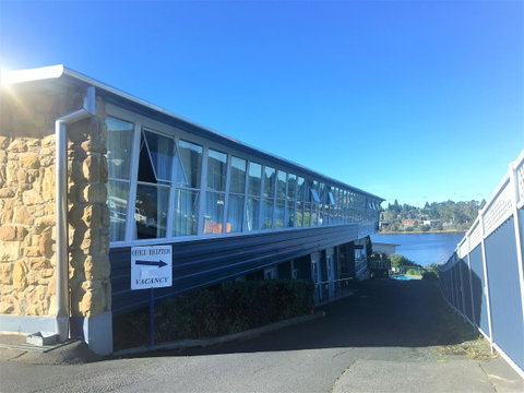 Waterfront Lodge Motel - Sunshine Coast Tourism 26