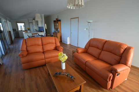 Seascape Beach House - Sunshine Coast Tourism 5