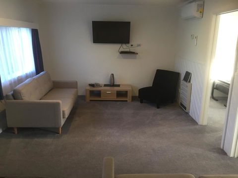 Georges Bay Apartments - Holiday Sunshine Coast 29