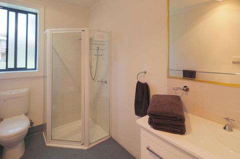 Georges Bay Apartments - Holiday Sunshine Coast 32