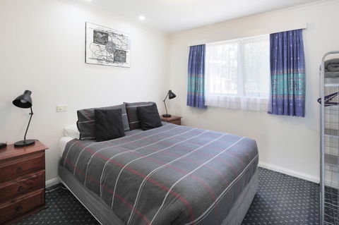 Georges Bay Apartments - Holiday Sunshine Coast 37